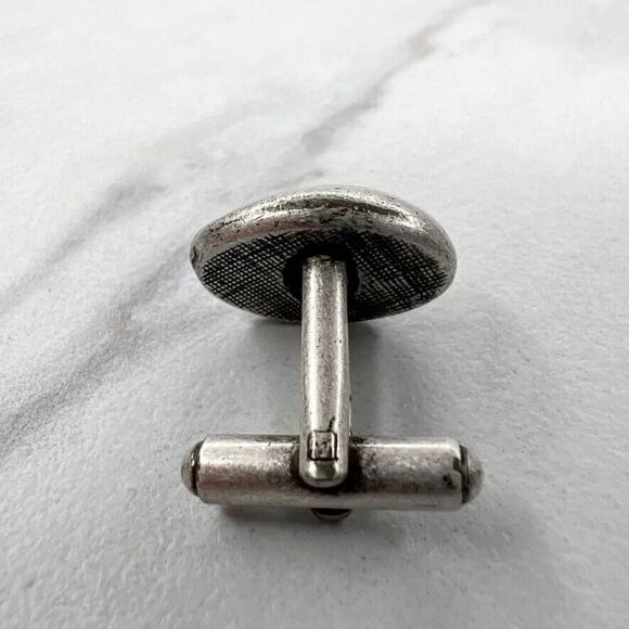 Vintage Silver Tone Wavy Oval Single Cufflink - Picture 4 of 5